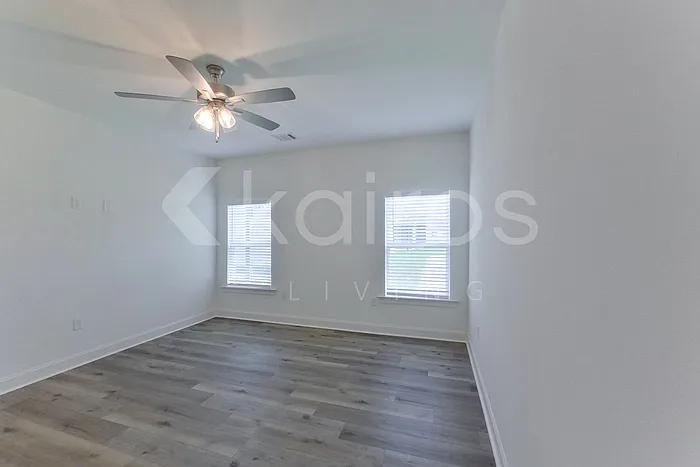 7936 Hendrick Dr — Photo 14