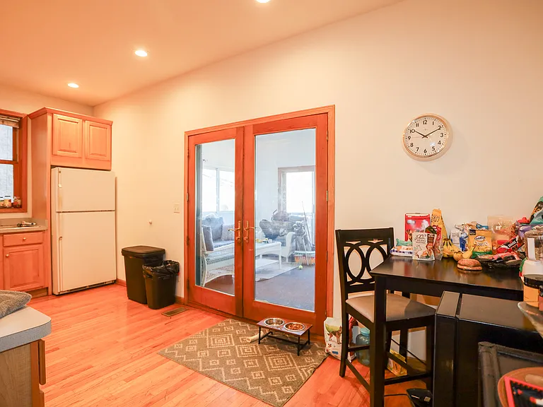 1940 W Diversey Pkwy #2W — Photo 14
