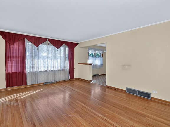 2nd image of 5918 Park Ave