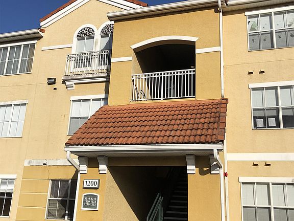 2nd image of 18001 Richmond Place Dr #1-1212
