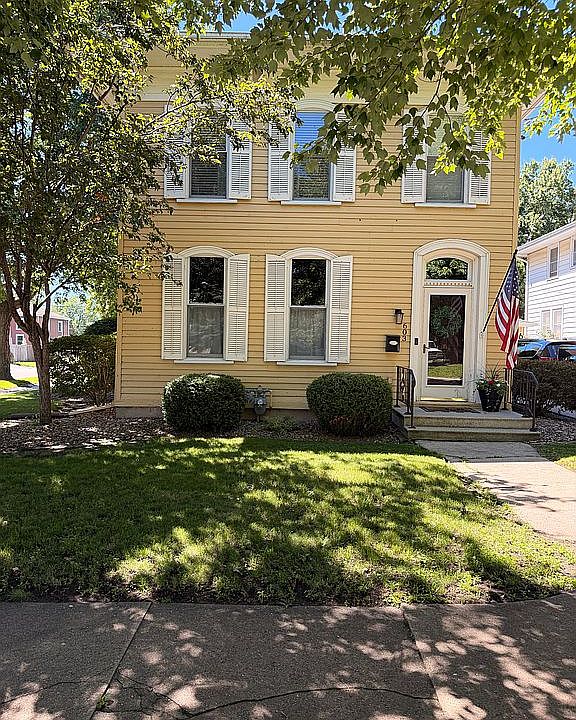 1st image of 603 Webster St