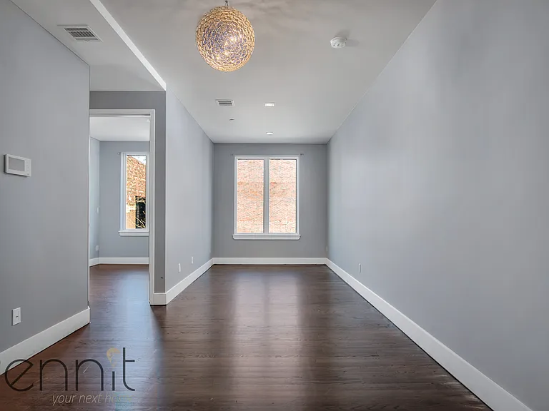 575 Van Buren St #2 — Photo 14