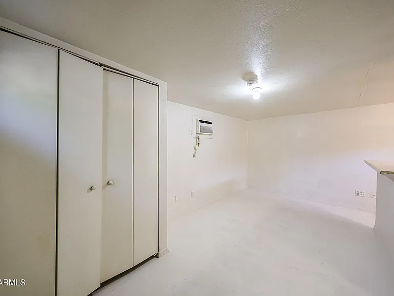 1005 E Moreland St #3 — Photo 2