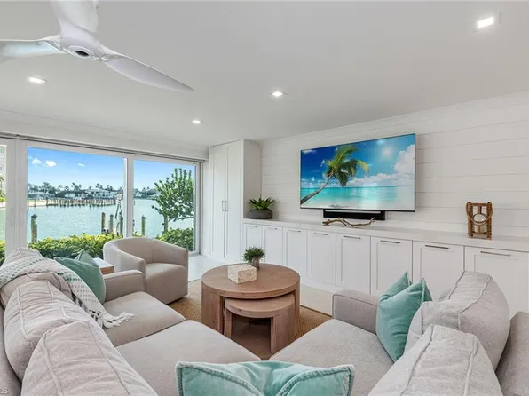 2850 Gulf Shore BLVD N #110, NAPLES, FL 34103