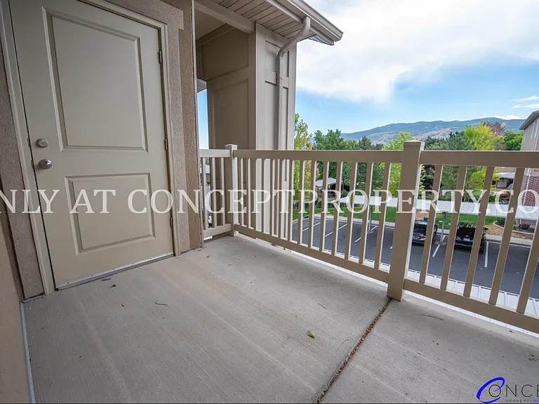 Huntington — Photo 85