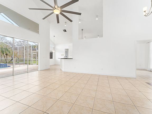 4th image of 8101 Canyon Lake Cir