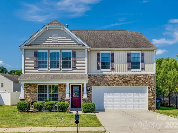 2849 Meadow Creek Dr, Dallas, NC 28034