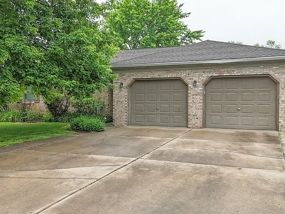 3rd image of 7020 Dove Ct