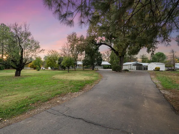 20766 Cattle Dr, Redding, CA 96003