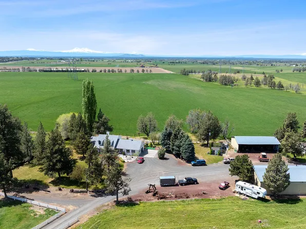 7305 SW Highway 126, Powell Butte, OR 97753