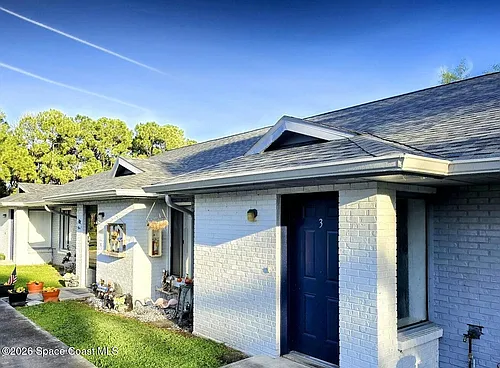 499 Thor Ave SE #3 Photo 1