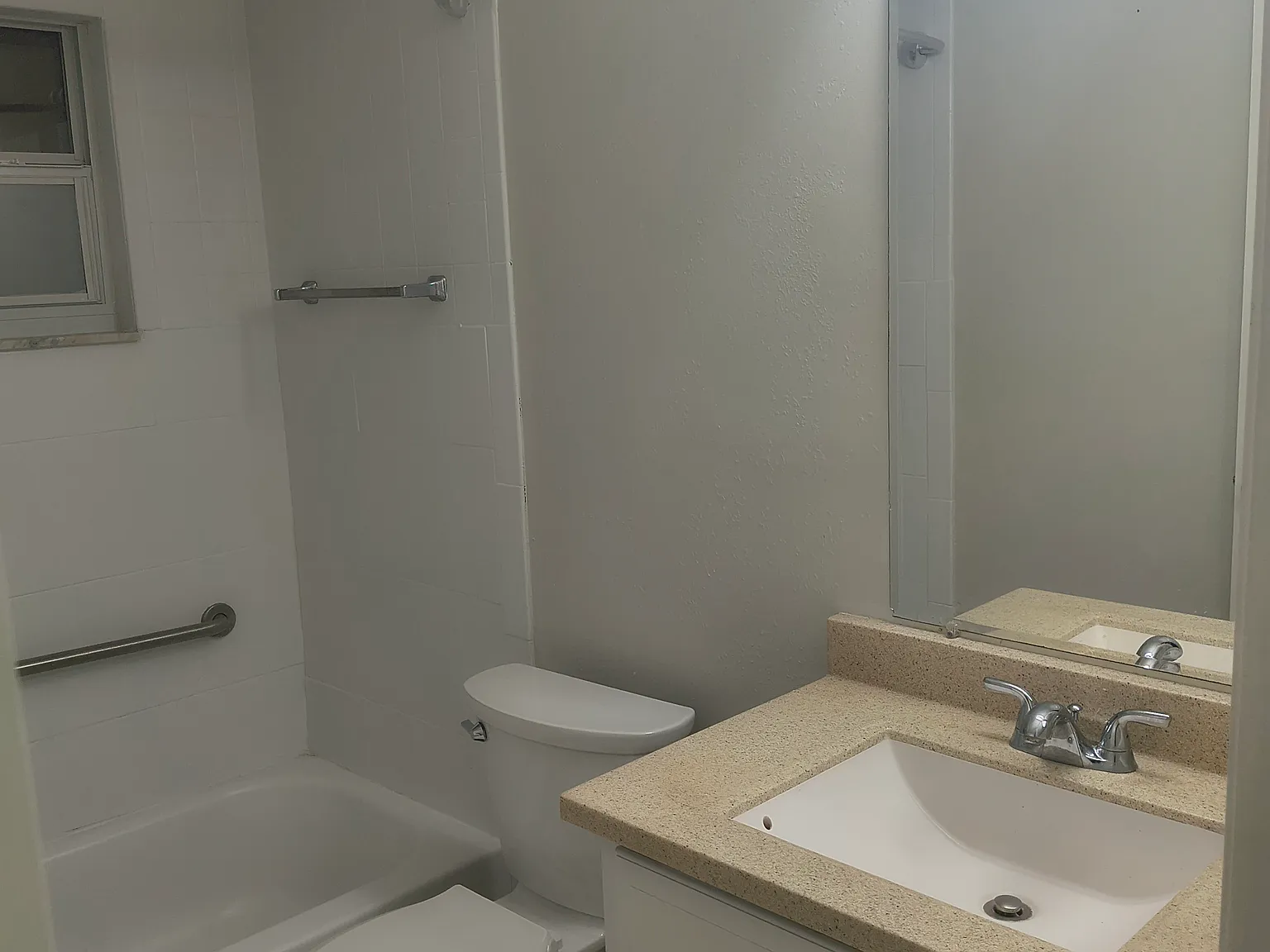 2 bed, 980 sqft, $1,545 — Photo 4