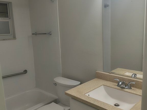 4th image of 5304 Harbinger Rd