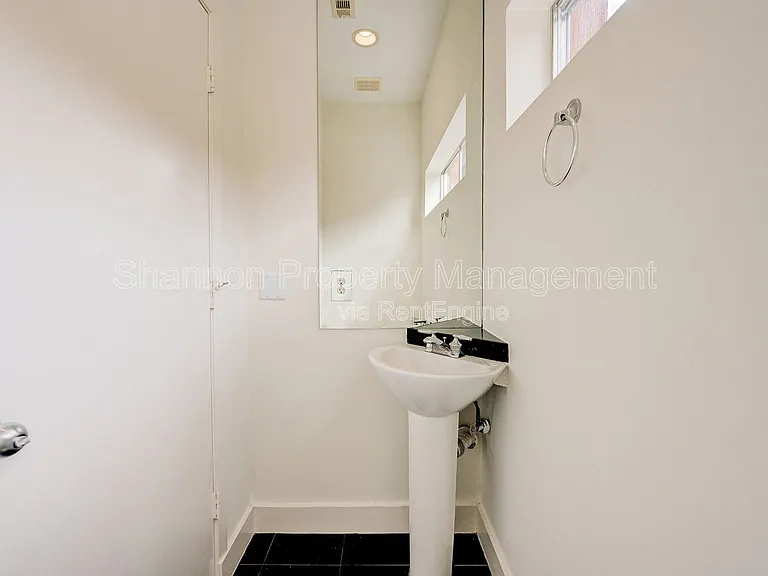 1501 California St #C — Photo 20