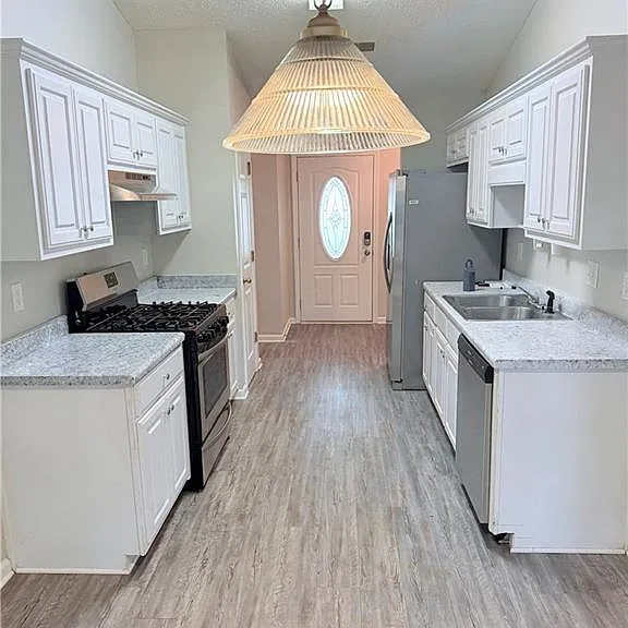 324 Amelia Garden Way — Photo 13