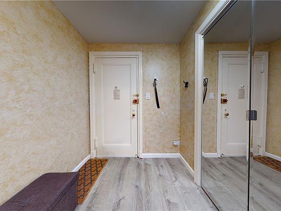 5th image of 2821 Kings Hwy APT 1L