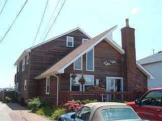 2nd image of 138 61st St