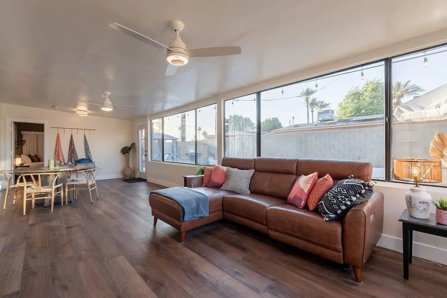 5 bed, 3.0 bath, 2292 sqft, $7,700 — Photo 4
