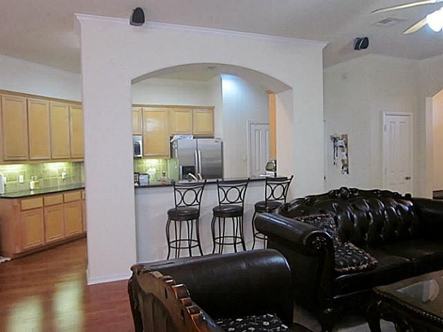 1st image of 310 Park Crest Ave