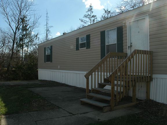 3rd image of 37 Richmond Dr