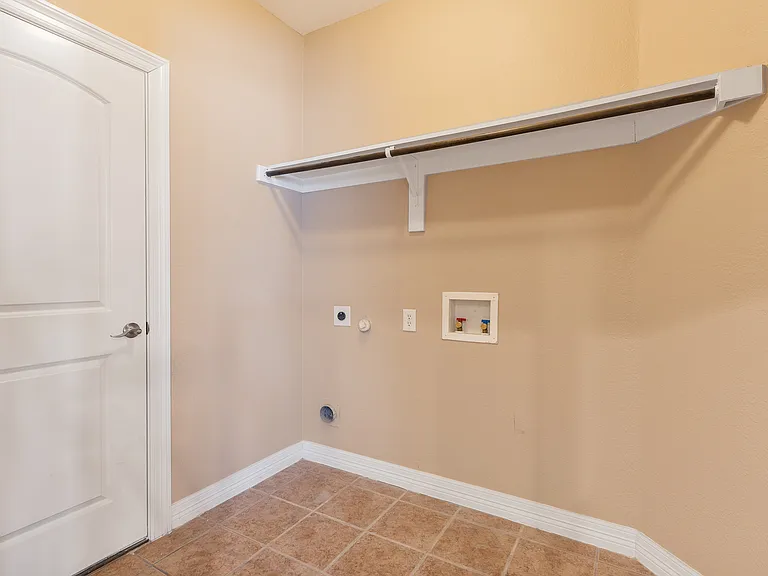 1617 Nighthawk Dr — Photo 13
