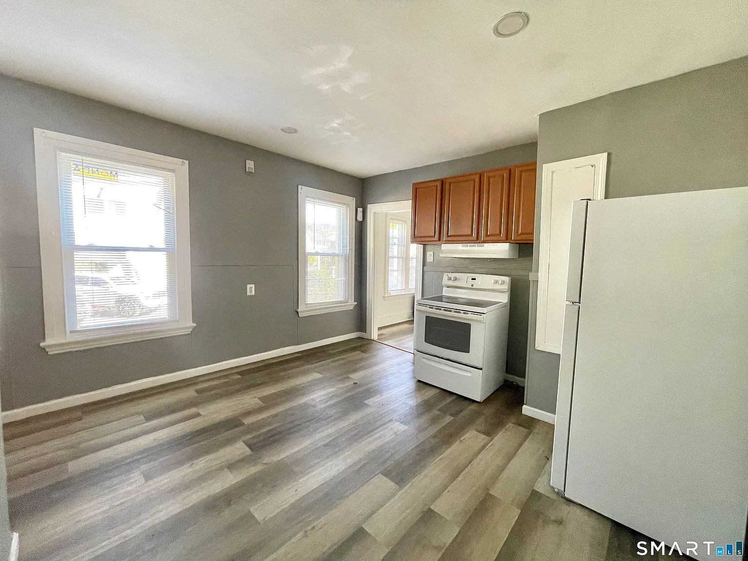 181 Easton Ave — Photo 4