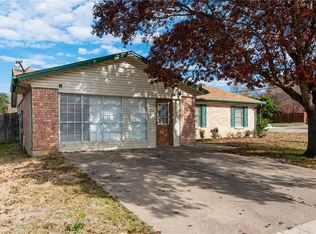 6657 Starnes Rd, Watauga, TX 76148