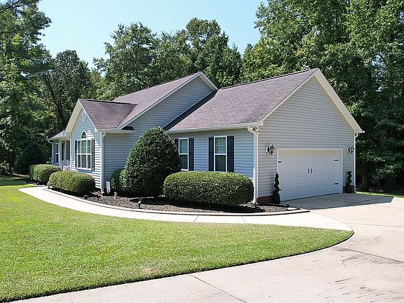 5th image of 221 Oak Leaf Dr