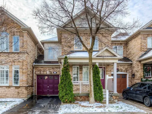 2258 Seton Cres, Burlington, ON L7L 6Y4