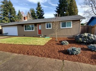 685 70th St, Springfield, OR 97478