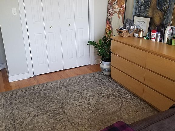 5th image of 2422 W Catalpa Ave APT 3