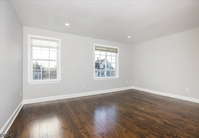 132 N Fullerton Ave — Photo 14