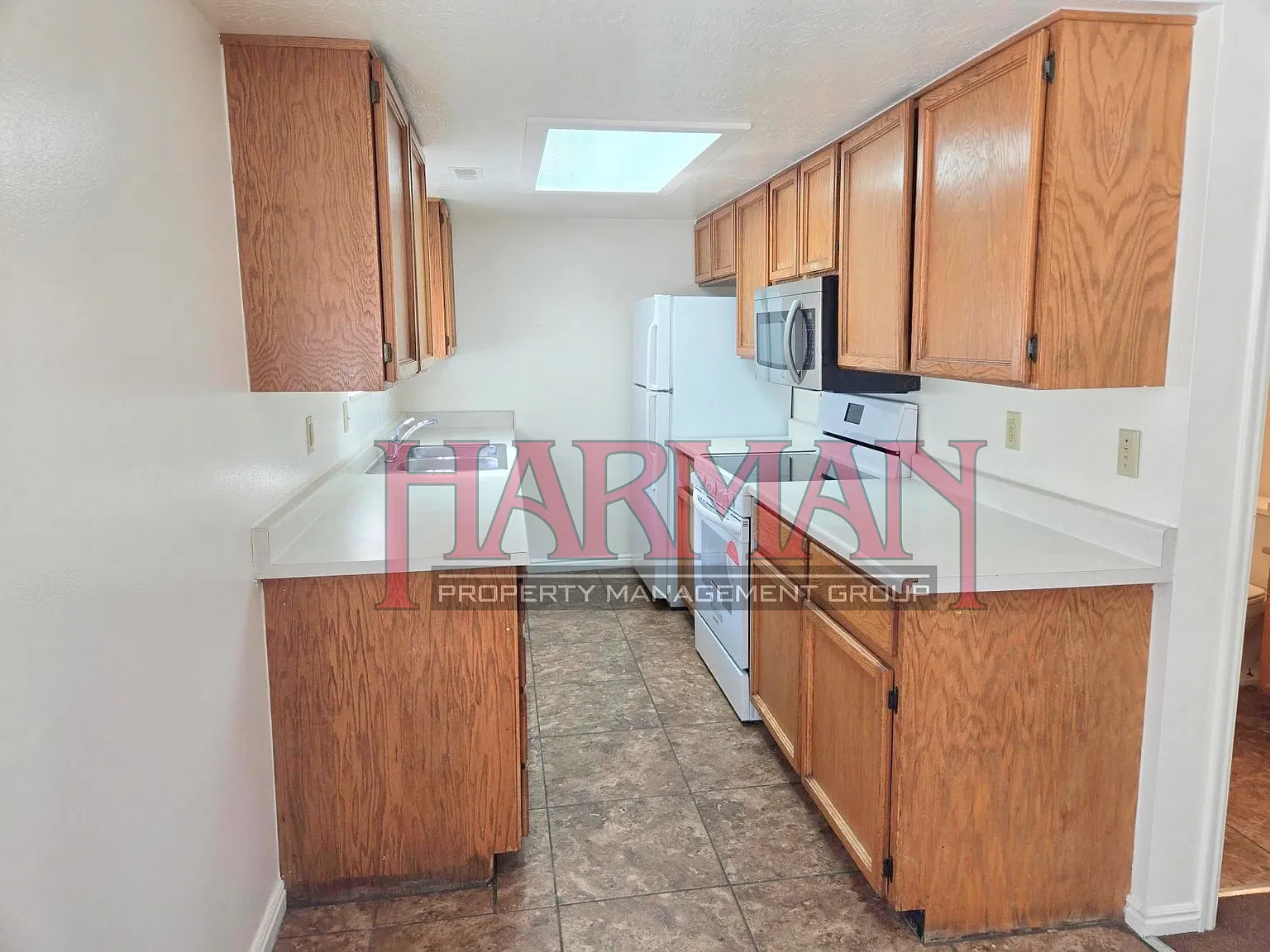 Sterling Court - 1 — Photo 2