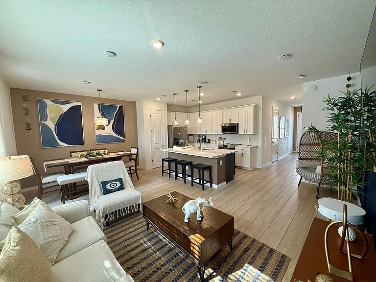 803 Longboat Dr NW — Photo 5