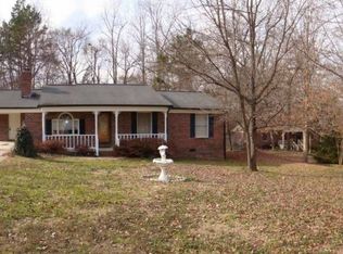 107 Fox Trot Ln, Kings Mountain, NC 28086