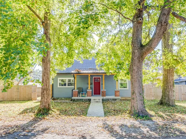 313 E Pike St, Vevay, IN 47043