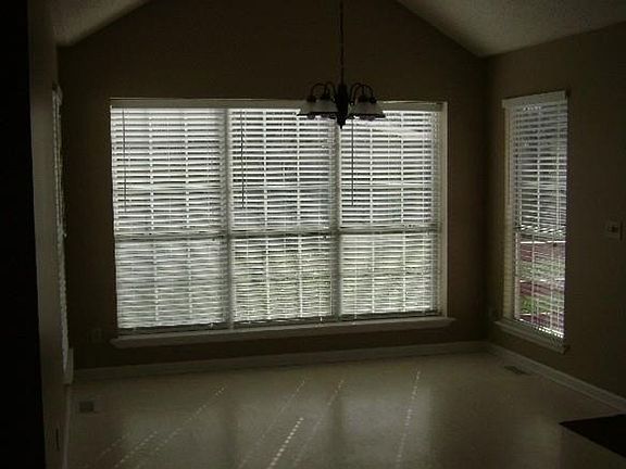 4th image of 2506 Splinter Ct