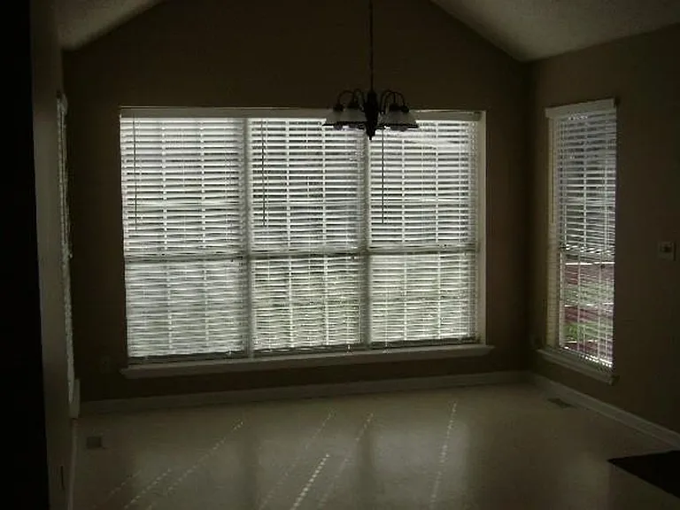 2506 Splinter Ct — Photo 4