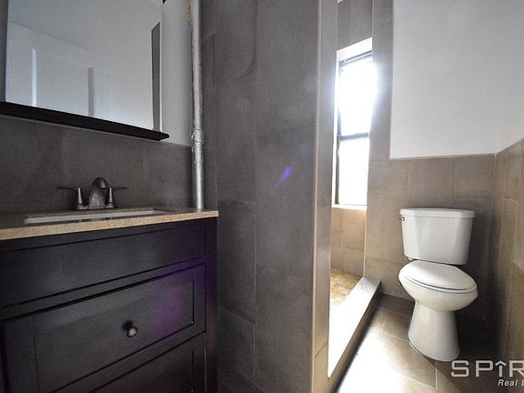5th image of 45 Tiemann Pl APT 5C