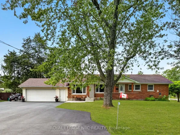 1225 Benner Ave, Fort Erie, ON L2A 4N8
