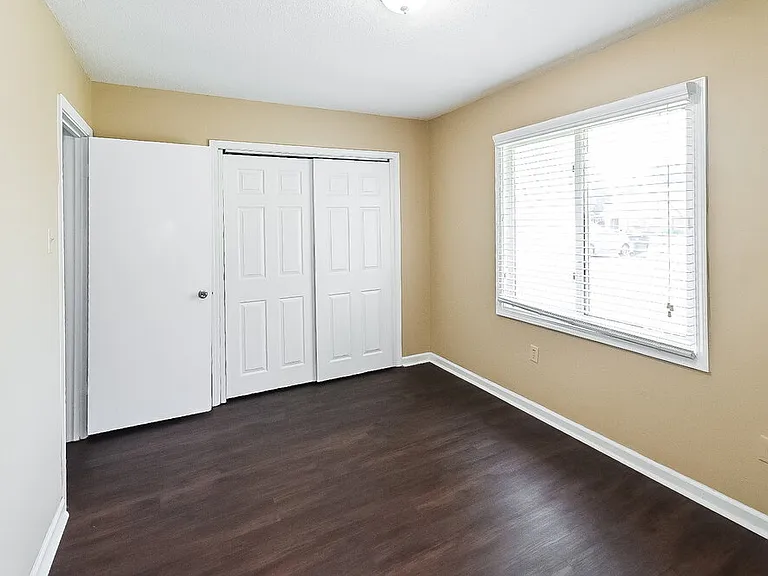 7914 Terry Franklin Dr — Photo 10