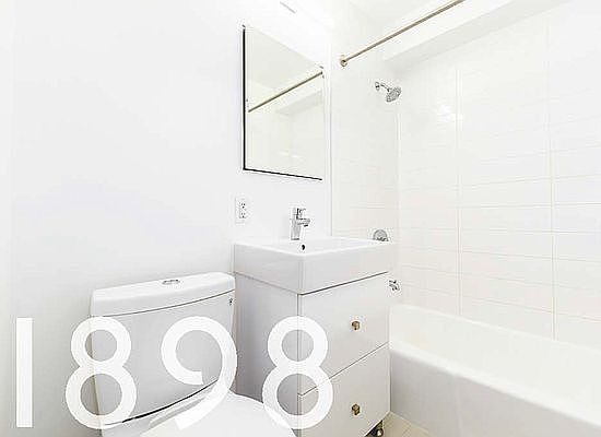 4th image of 135 W 96th St APT 6c