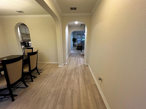 4th image of 12873 Spring Hill Dr