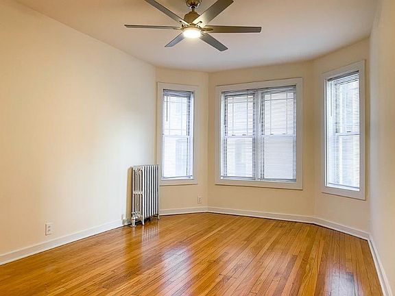 5th image of 4522 N Greenview Ave APT 1A