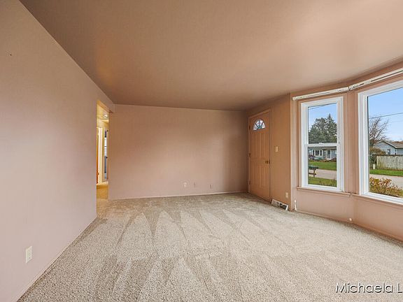 4th image of 5190 Wallingford Dr NW