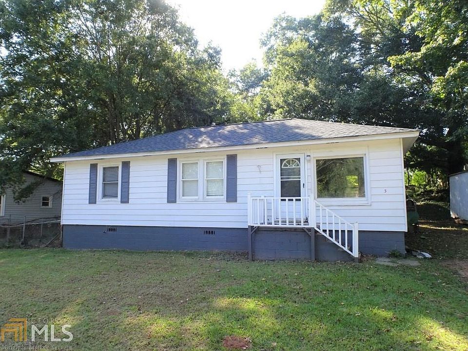 2nd image of 3 Meadowbrook Dr