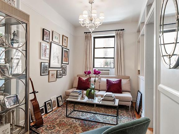 4th image of 139 E 30th St APT 4D