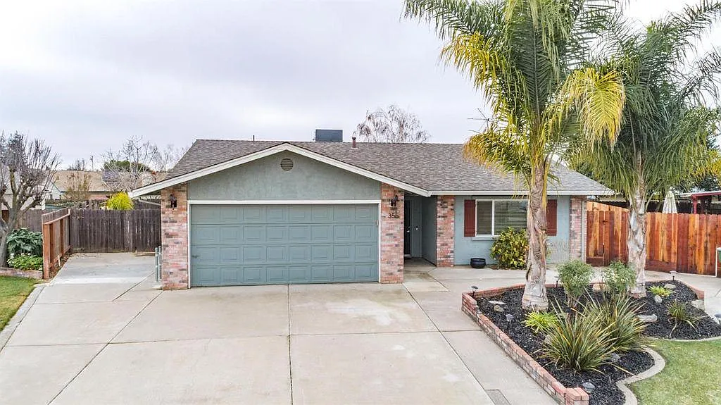355 Almond Ct photo 1