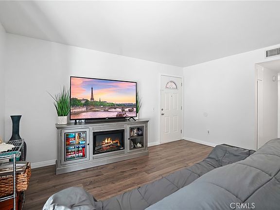 5th image of 10331 Lindley Ave Unit 150