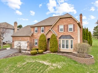 3520 Lakeview Dr, Algonquin, IL